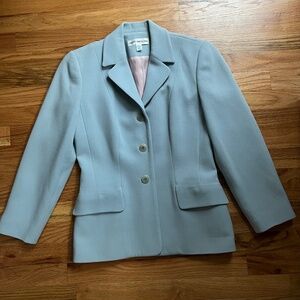 Vintage Gruppo Americano light blue 100% wool blazer, women’s size 2, USA!